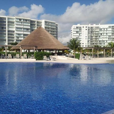 Punta Me Luxury Apartments Ocean View & Beach Front In Amara Cancun Ngoại thất bức ảnh