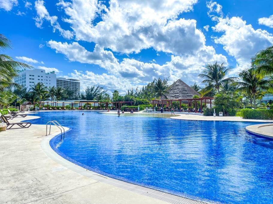 Punta Me Luxury Apartments Ocean View & Beach Front In Amara Cancun Ngoại thất bức ảnh