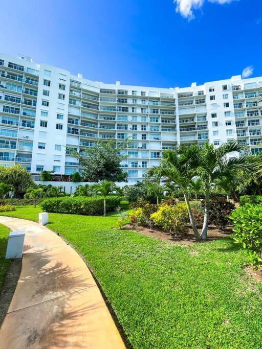 Punta Me Luxury Apartments Ocean View & Beach Front In Amara Cancun Ngoại thất bức ảnh