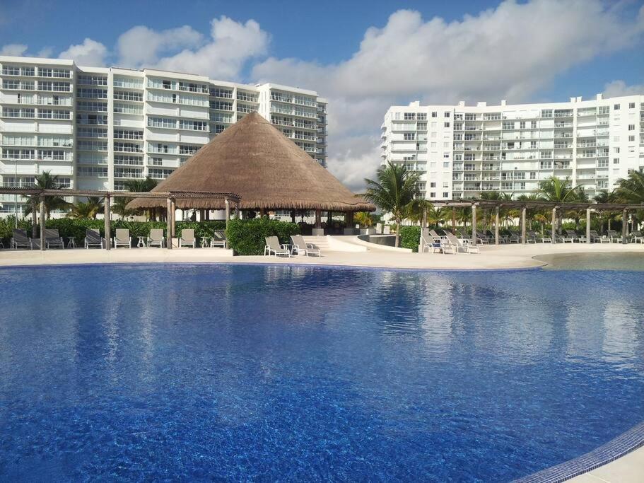 Punta Me Luxury Apartments Ocean View & Beach Front In Amara Cancun Ngoại thất bức ảnh